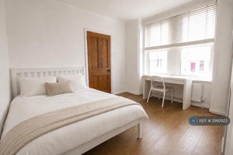 Ground Floor Front Bedroom 