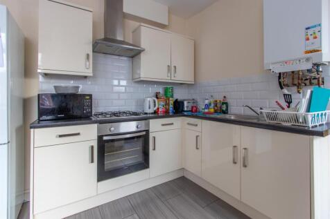 Mackintosh Place, Roath photo 2