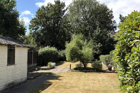 GARDEN.JPG
