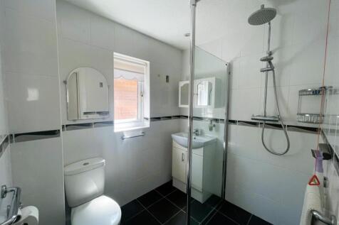 Marshalls Court, Speen, Newbury photo 4