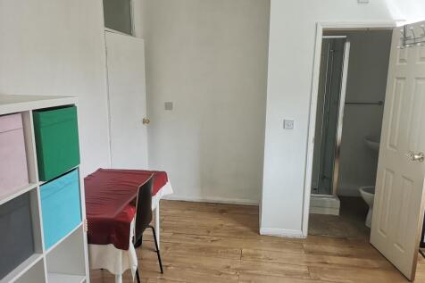 Cannon Hill Road, Coventry, Coventry, CV4 7BX photo 5