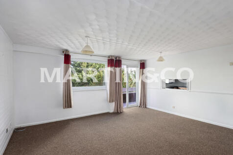 Cedar Court, Churchfields, South Woodford photo 5