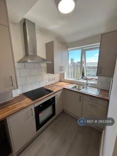 Lowestoft Road, Great Yarmouth, NR31 photo 3