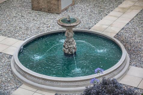 Piazza Water fountain