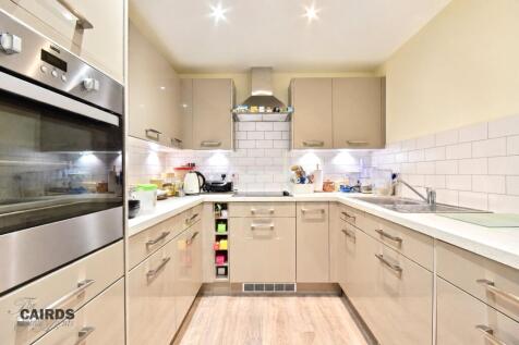 Leatherhead Road, Ashtead, Surrey, KT21 photo 4