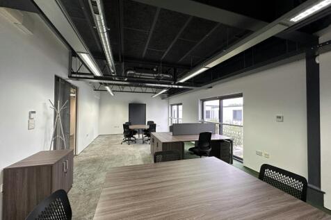 Office to rent Image 6