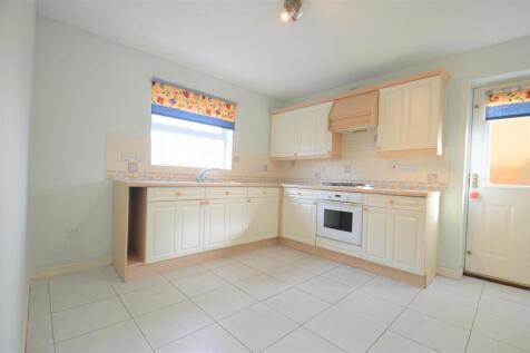 2 Walnut Close, Miskin , CF72 8RZ photo 4