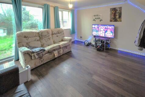 LOUNGE/DINER
