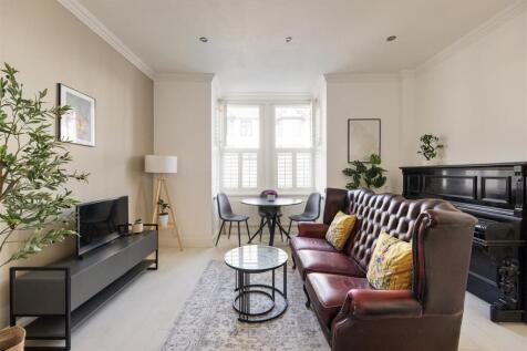 Ferndale Avenue, E17