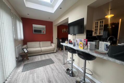 Breakfast Room