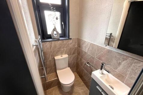 St. Marys Road, Leeds, West Yorkshire, LS7 photo 3