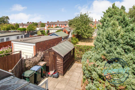 Impressive rear gardens