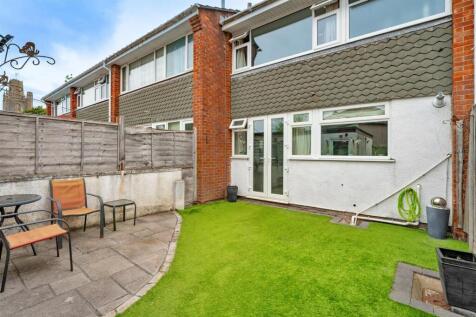 17 Rectory Drive Yatton BS49 4HF 48.jpg