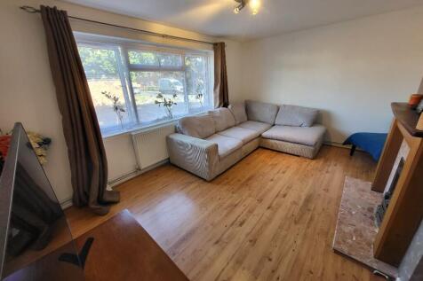 15' Sitting Room...