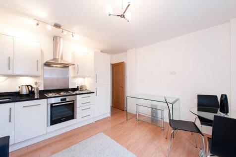 Flat 6, 126-127 W...