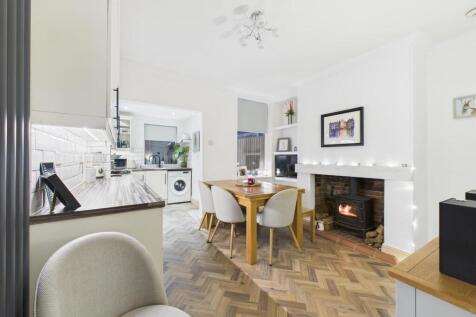 Fabulous Open Plan Dining Kitchen