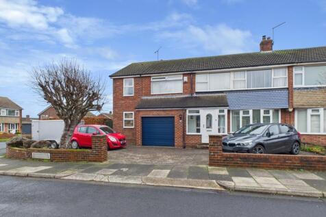 CAM02195G0-PR0095-STILL044