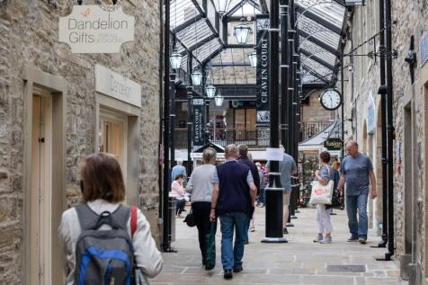 Retail Property (Shopping Centre) to rent Image 6