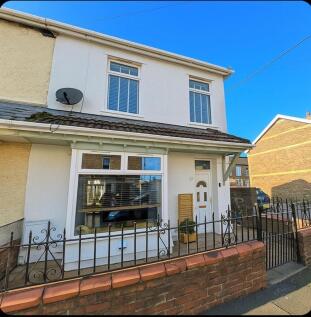 Newport, NP11 - property photo