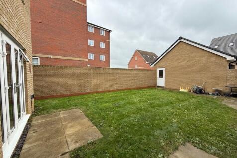Lansbury Road, Newton Leys photo 5