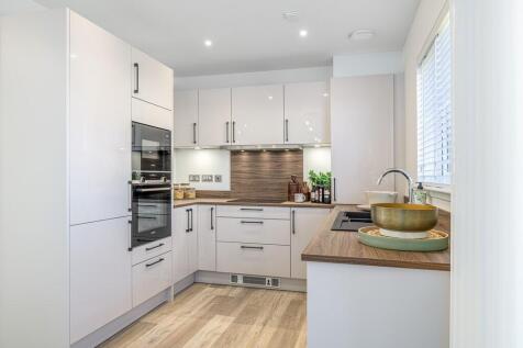 erica ingatestone grove kitchen