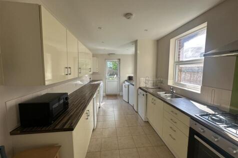 Devonshire Road, ***VIDEO TOUR AVAILABLE***, Southampton photo 3
