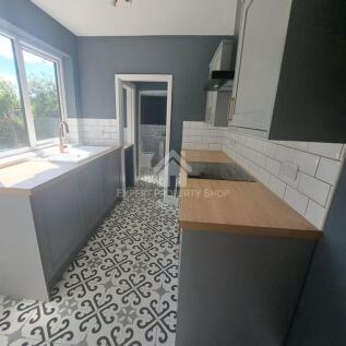 **AVAILABLE NOW** Carlton Road, Worksop photo 4