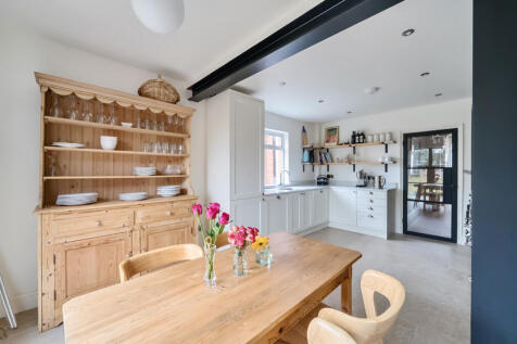 1332077-23-6890e4...