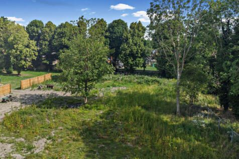 8652493-exterior0...