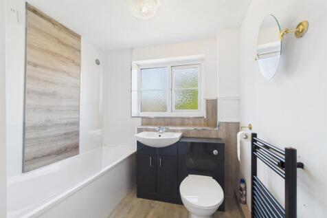 Praetorian Drive, Wallsend photo 5