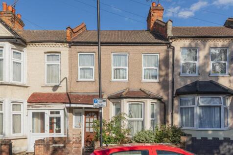 London, E17 - property photo