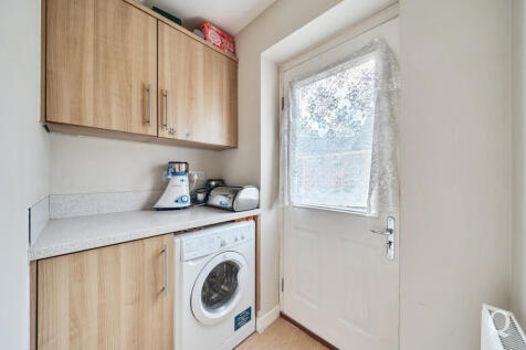 5a17acf3-8774-43e...