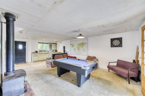 75 Wharf Rd Higham-30.jpg