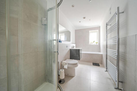 1348599-5-68b7117...