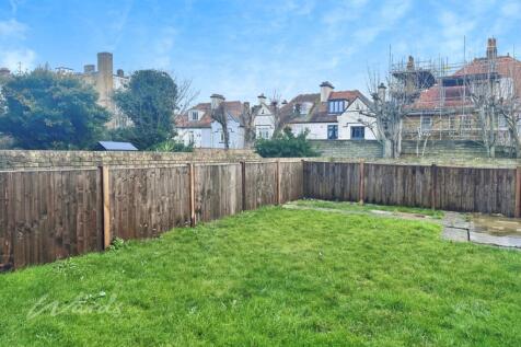 Surrey 11a garden...