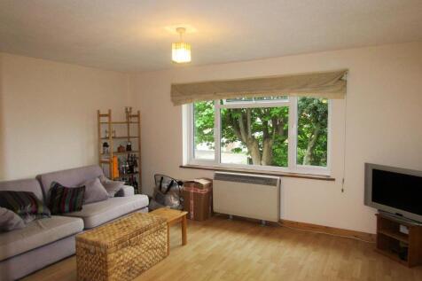 Eastbrook Close, Woking, Surrey photo 3