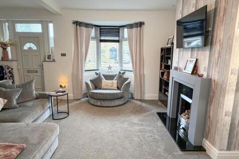 3 bed semi-detached house, Silsden 2