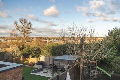 36 Warner Close WM-5.jpg