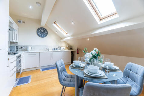 7 Redcliffe Road ...