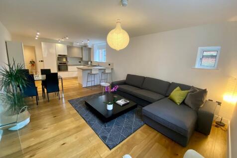 Living Room photo 3