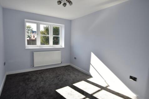 London Road, Cowplain, Waterlooville, Hampshire, PO8 photo 5