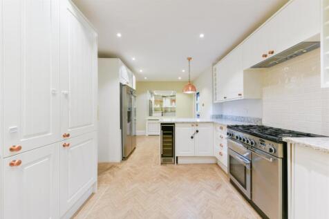 MALVERN COURT, 7- (11).jpg