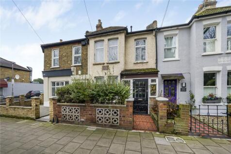 London, SW17 - property photo