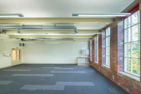 Office to rent Image 3
