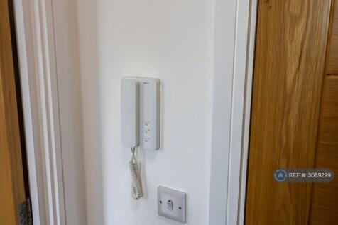 Quest House, Hounslow, TW3 photo 3