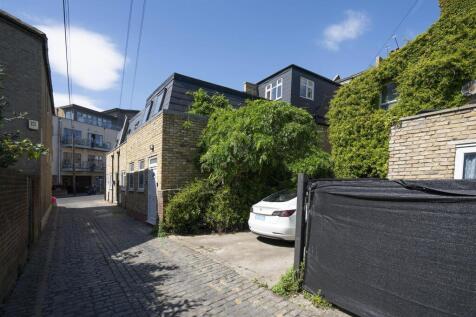 193 Merton Road SW18 Ground Floor external 2.jpg