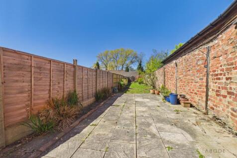 CAM04913G0-PR0208-STILL005.jpg