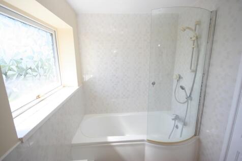 Family Bathroom/WC