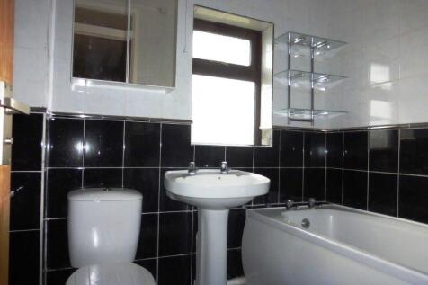 Castlehaven Close, Chippenham, Wiltshire, SN15 photo 5
