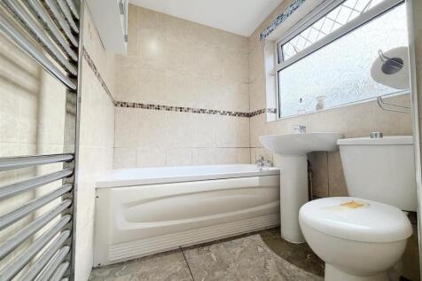 DOWNSTAIRS BATHROOM